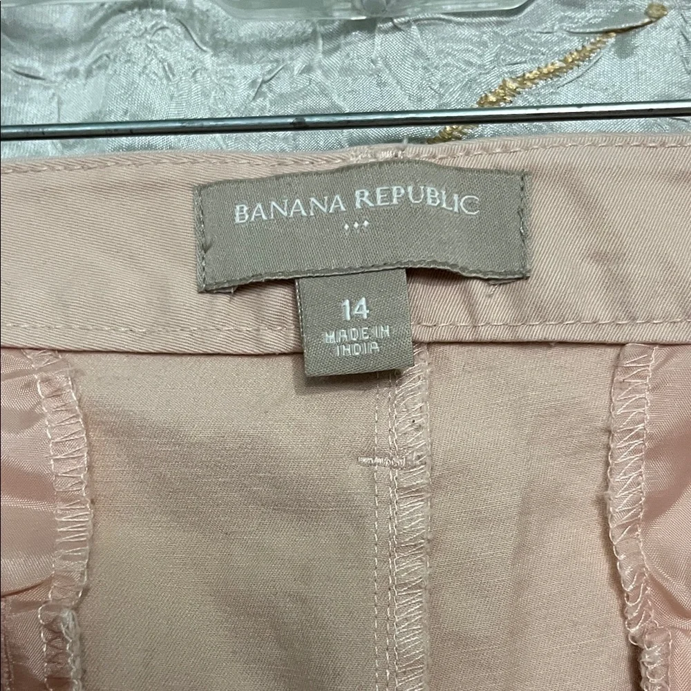 Banana Republic Women's Light Pink Bermudas - Picture 2 of 3